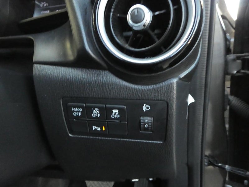 2018 Mazda Demio Carousel 11