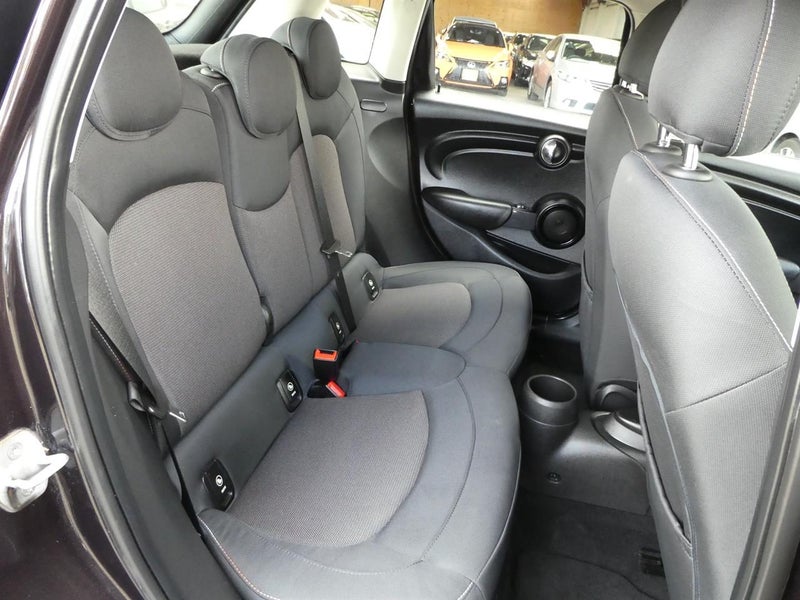 2015 MINI Cooper Carousel 11