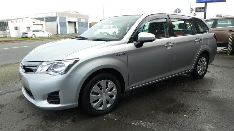 2015 Toyota Corolla FIELDER HYBRID Carousel 8