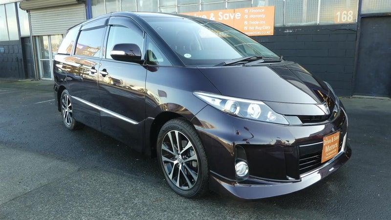 2015 Toyota Estima AERAS PREMIUM EDITION Collage 1