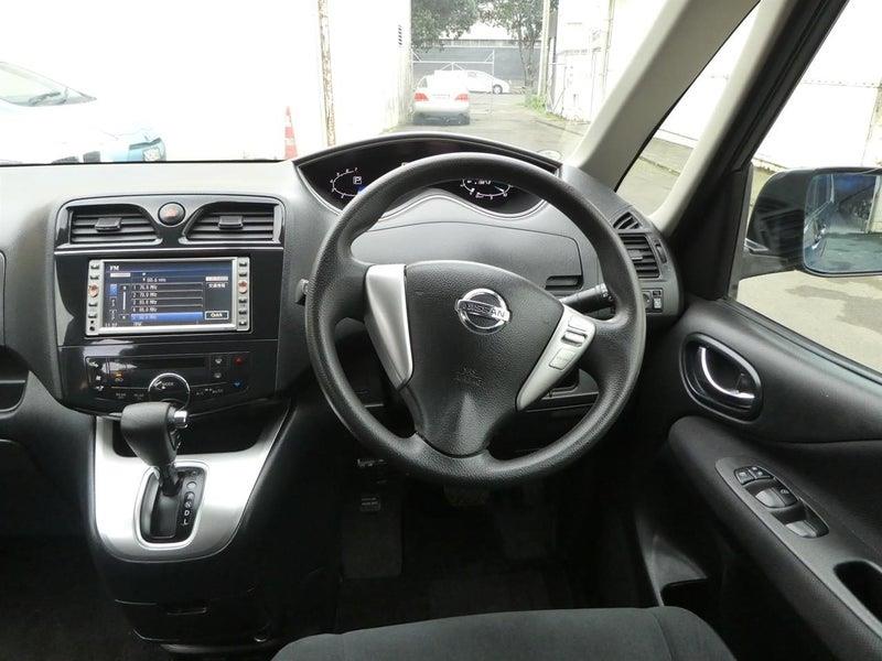 2011 Nissan Serena Carousel 16