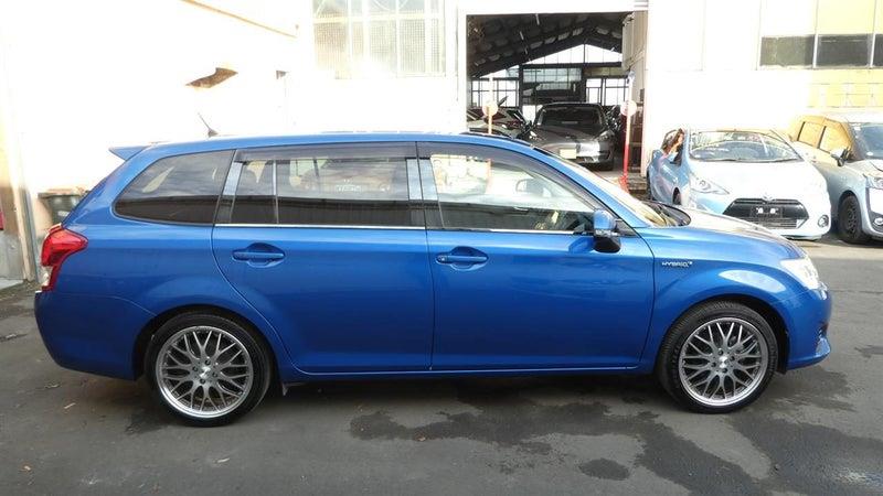2014 Toyota Corolla FIELDER HYBRID G Carousel 18