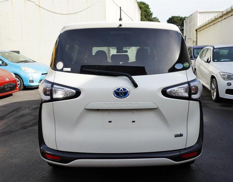 2018 Toyota Sienta Hybrid 7 Seats! Carousel 4