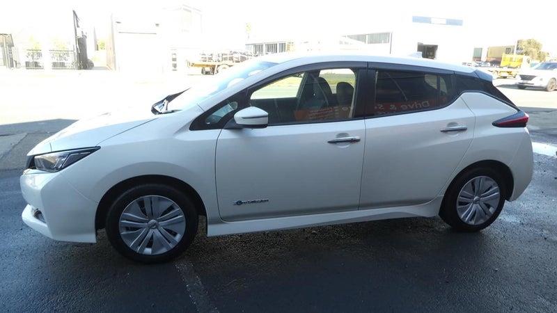 2021 Nissan Leaf S Carousel 6