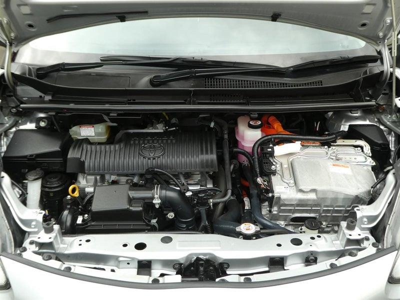 2020 Toyota Sienta HYBRID X Carousel 18