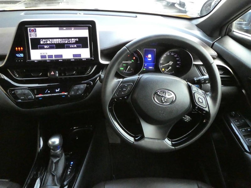 2017 Toyota C-HR HYBRID G Carousel 16