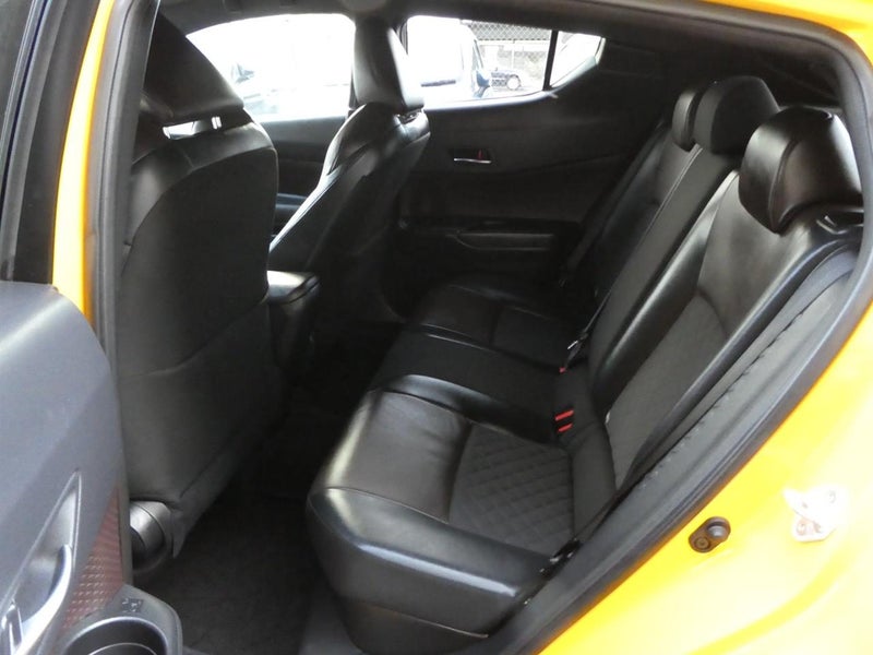 2017 Toyota C-HR HYBRID G Carousel 14