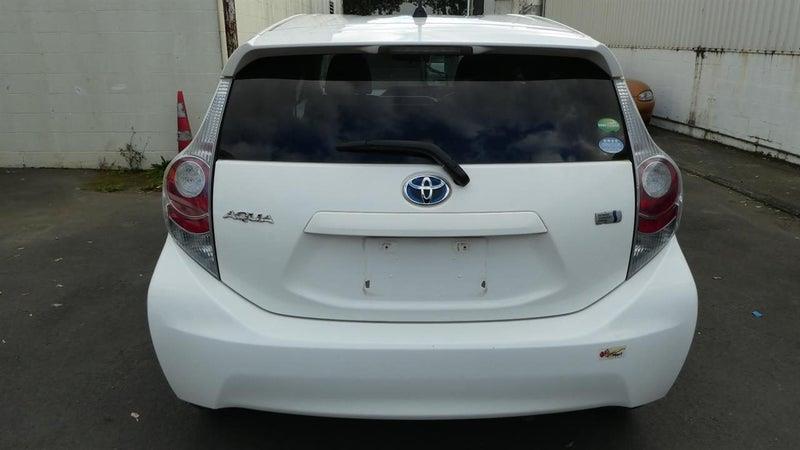 2013 Toyota Aqua S PUSH START Carousel 4