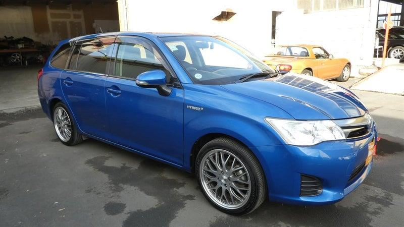 2014 Toyota Corolla FIELDER HYBRID G Carousel 17
