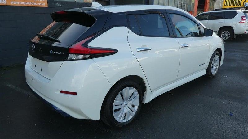 2021 Nissan Leaf S Carousel 3