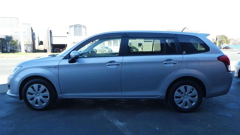 2013 Toyota Corolla FIELDER HYBRID Carousel 6