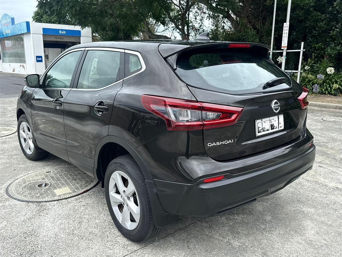 2021 Nissan Qashqai ST 2.0P/CVT Carousel 2