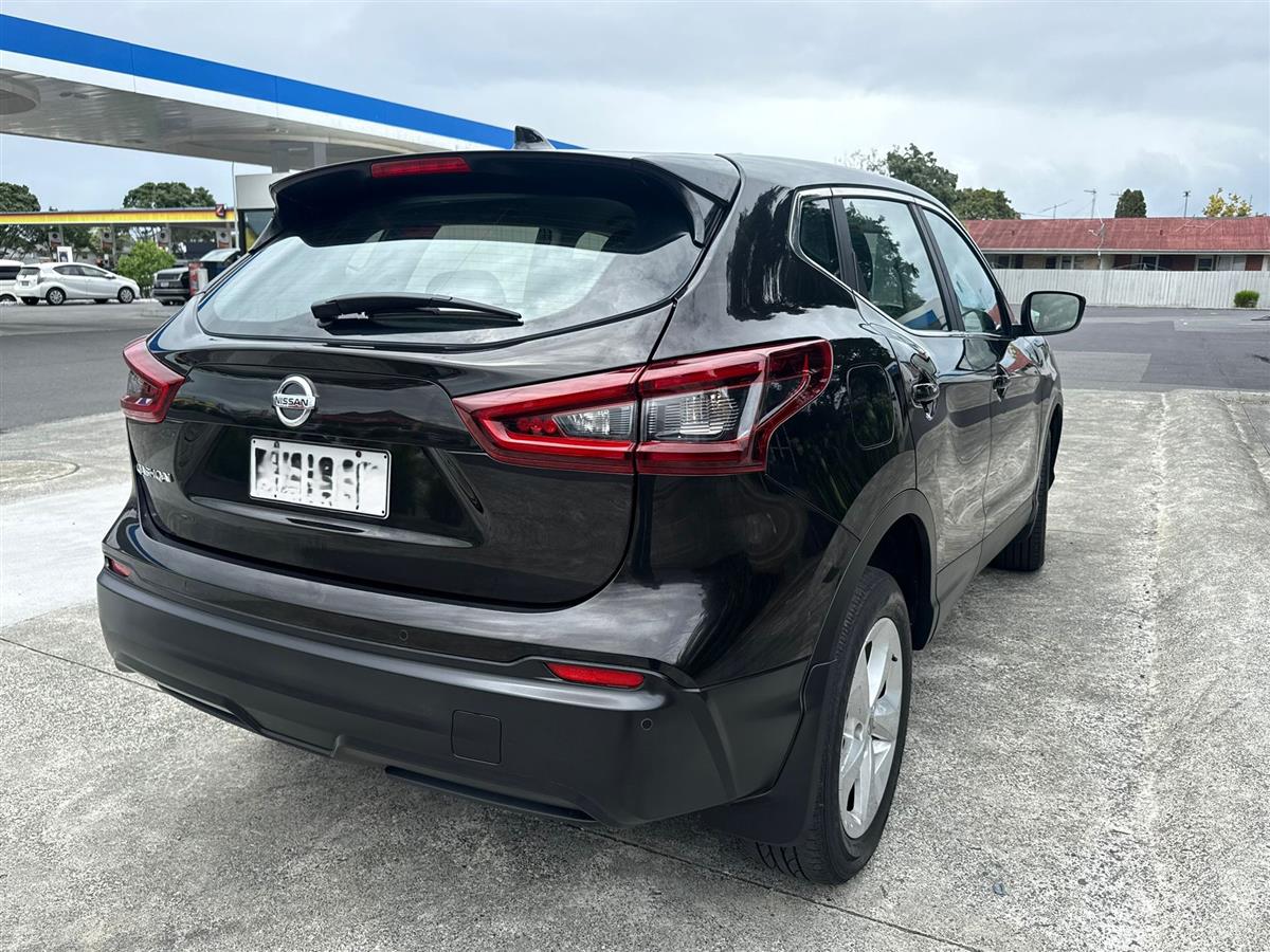 2021 Nissan Qashqai ST 2.0P/CVT Carousel 5