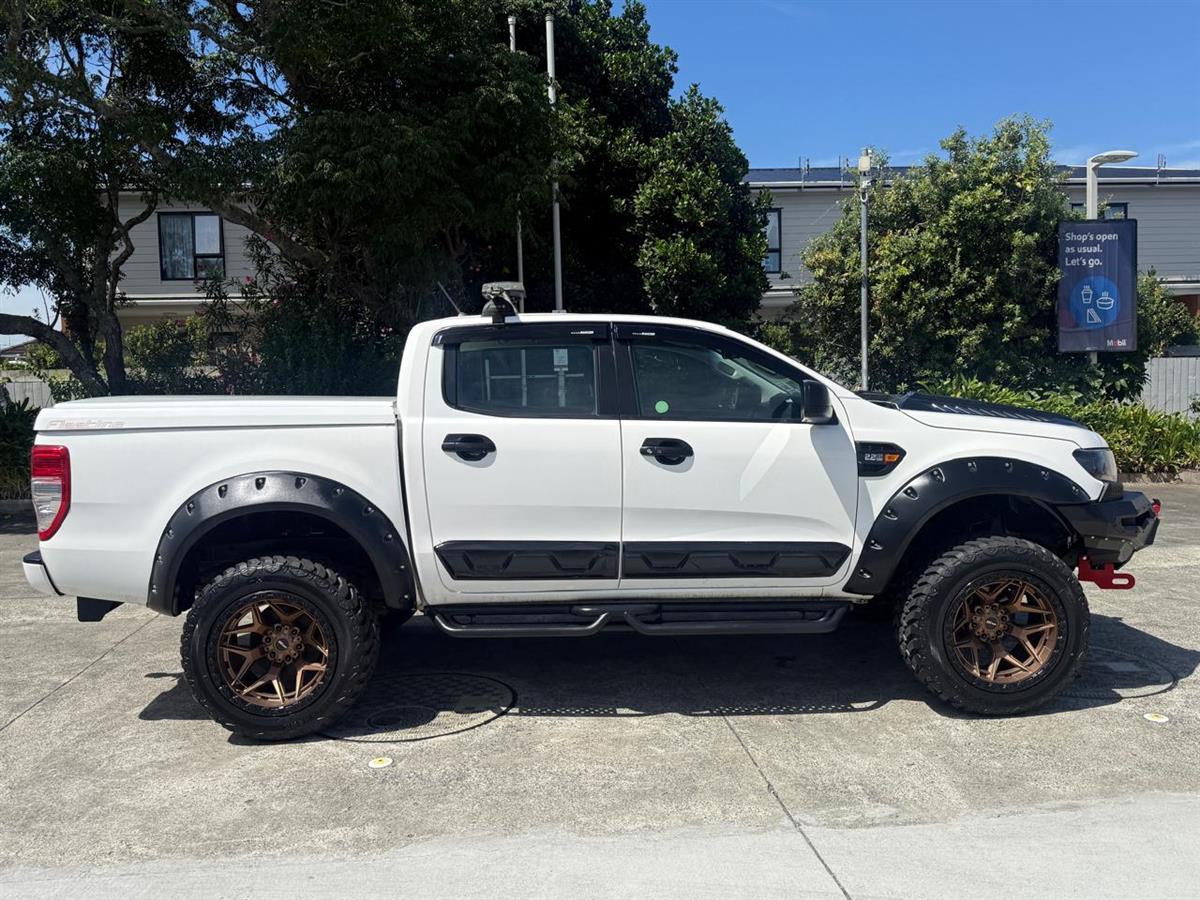 2020 Ford Ranger XL DOUBLE CAB W/S 2. Carousel 3