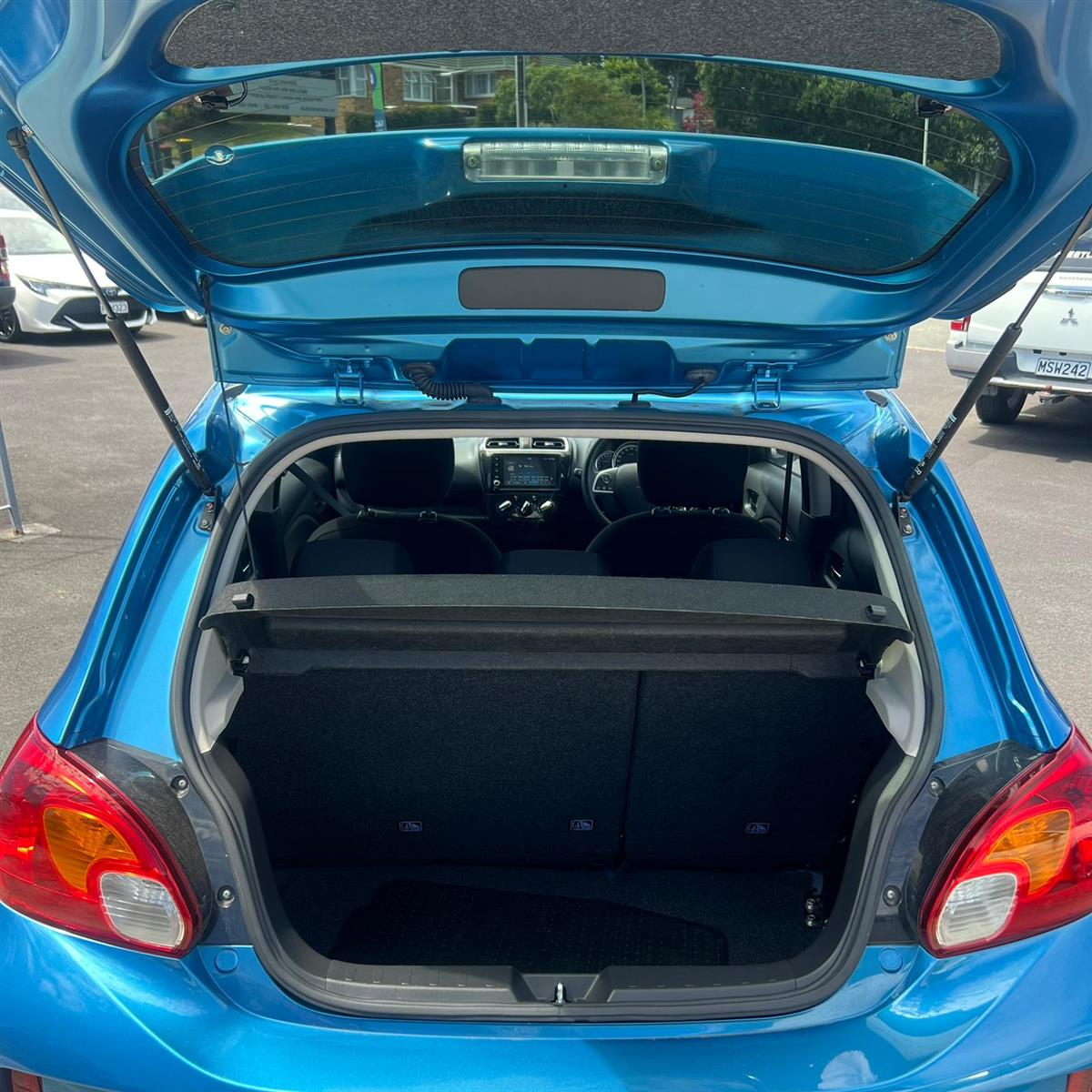 2022 Mitsubishi Mirage XLS 1.2P/CVT Carousel 7