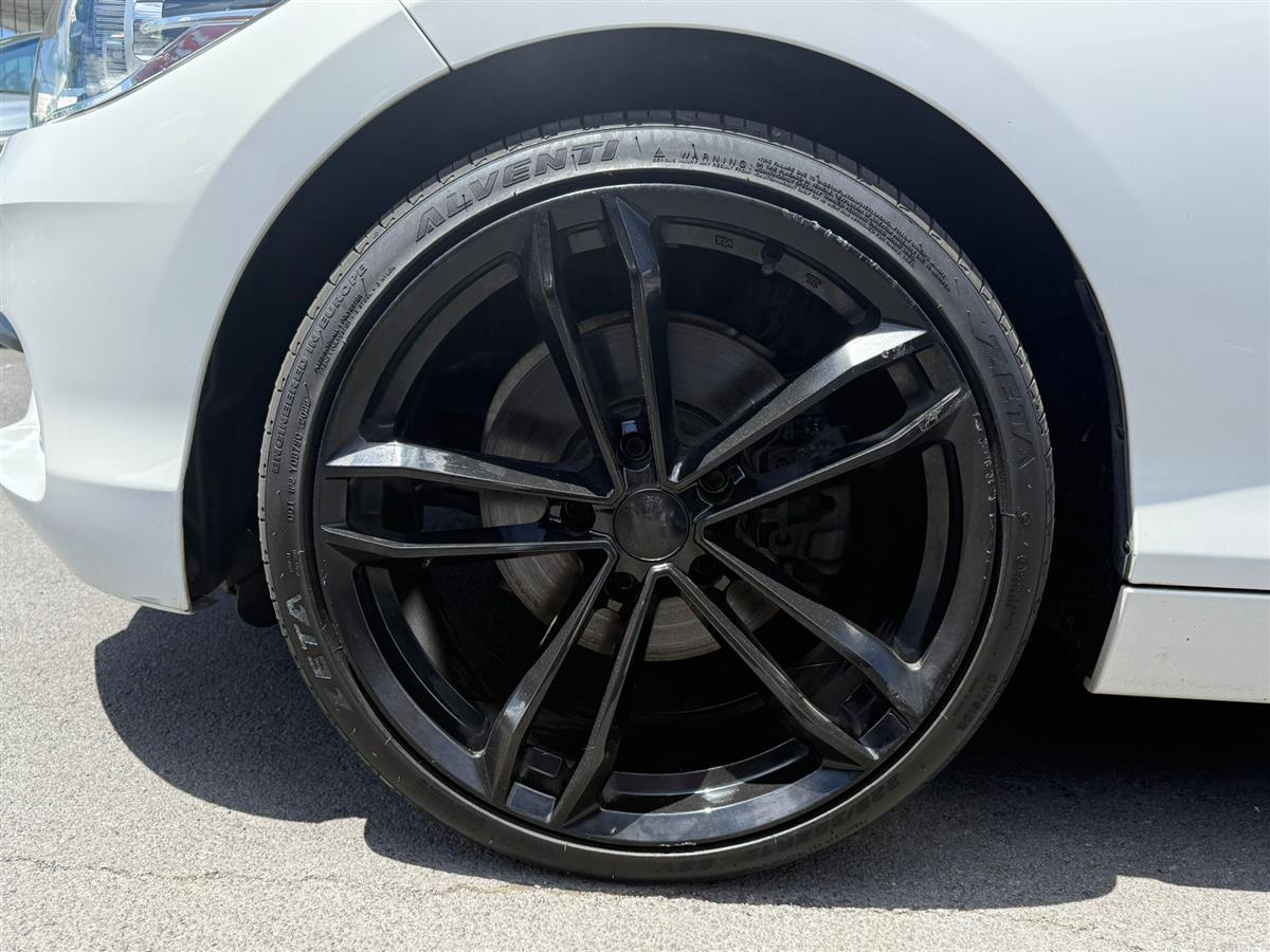 2016 BMW 118i Carousel 13