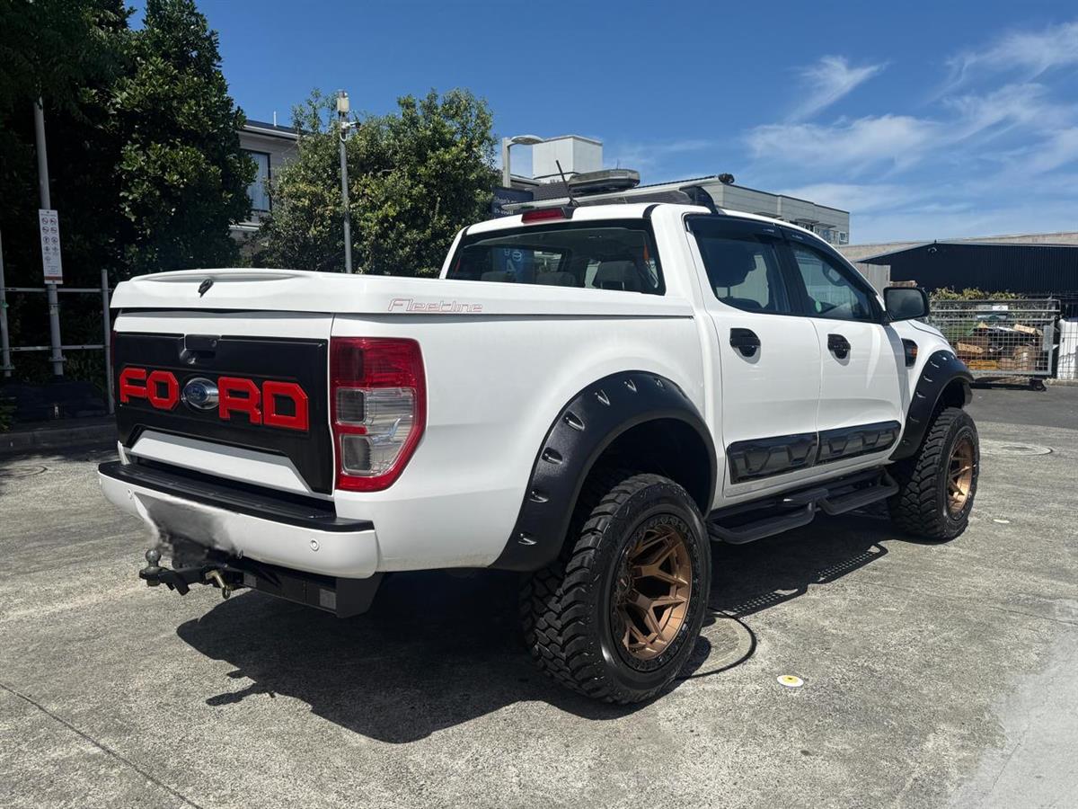 2020 Ford Ranger XL DOUBLE CAB W/S 2. Carousel 13