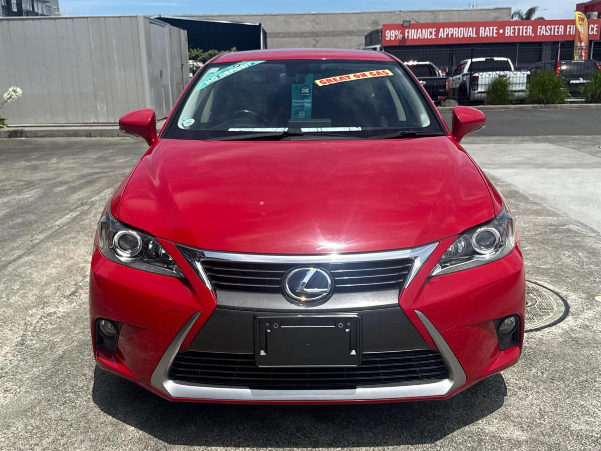 2017 Lexus CT 200h Carousel 2
