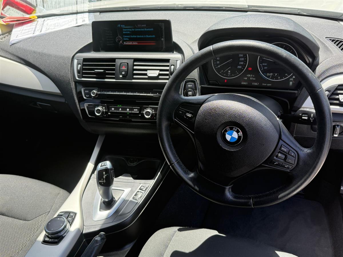 2016 BMW 118i Carousel 8