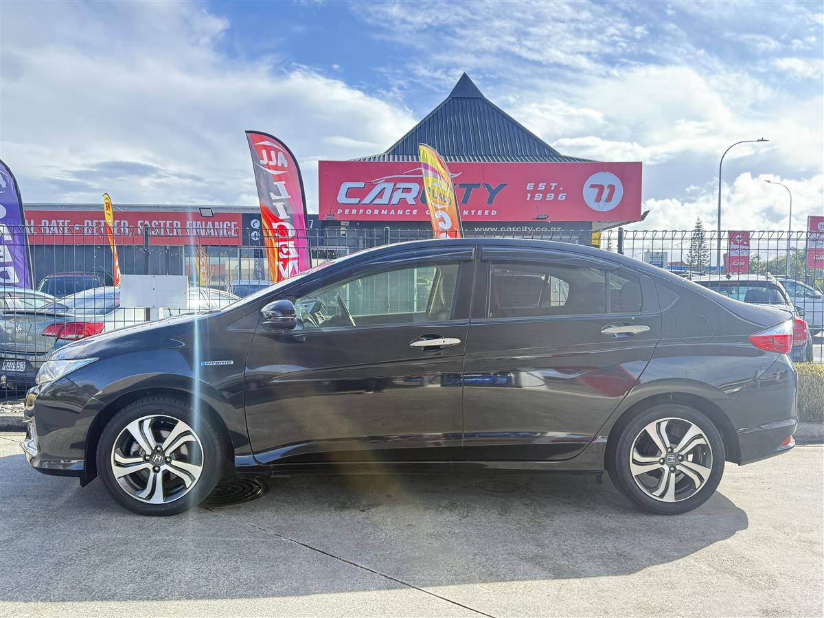 2015 Honda Grace HYBRID Carousel 4
