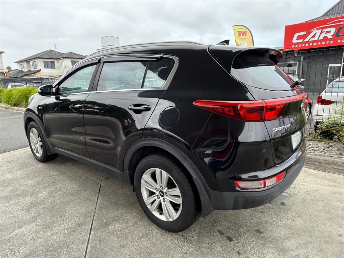 2018 Kia Sportage LX 2.0D/4WD/6AT Carousel 3