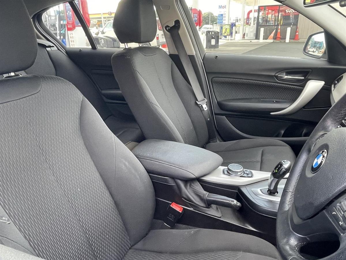 2016 BMW 118i Carousel 8