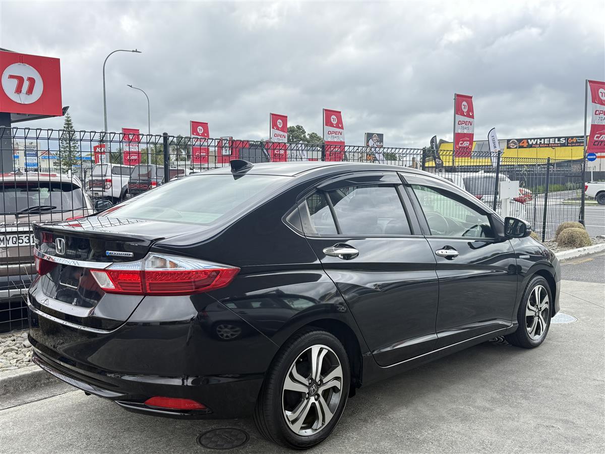 2015 Honda Grace HYBRID Carousel 5