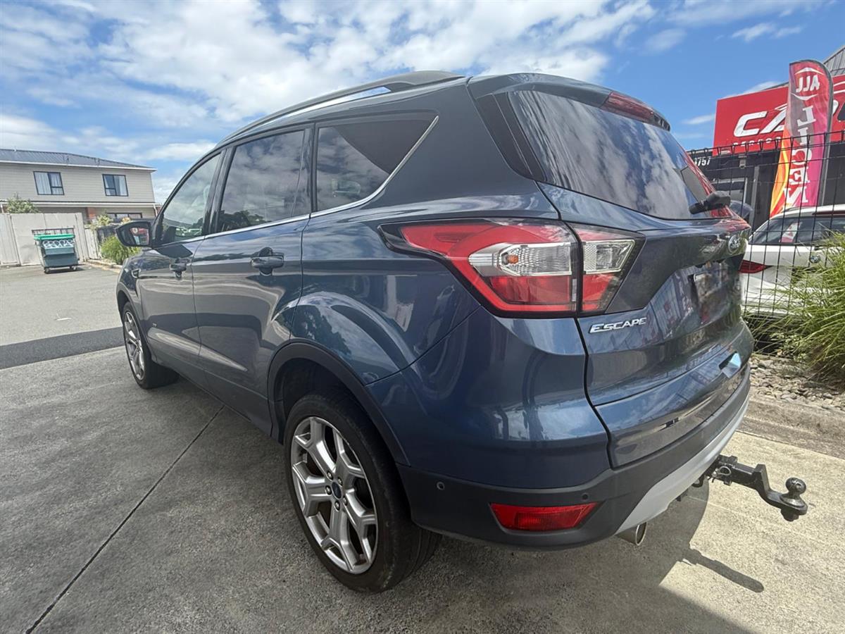 2019 Ford Escape TITANIUM AWD DIESEL Carousel 4