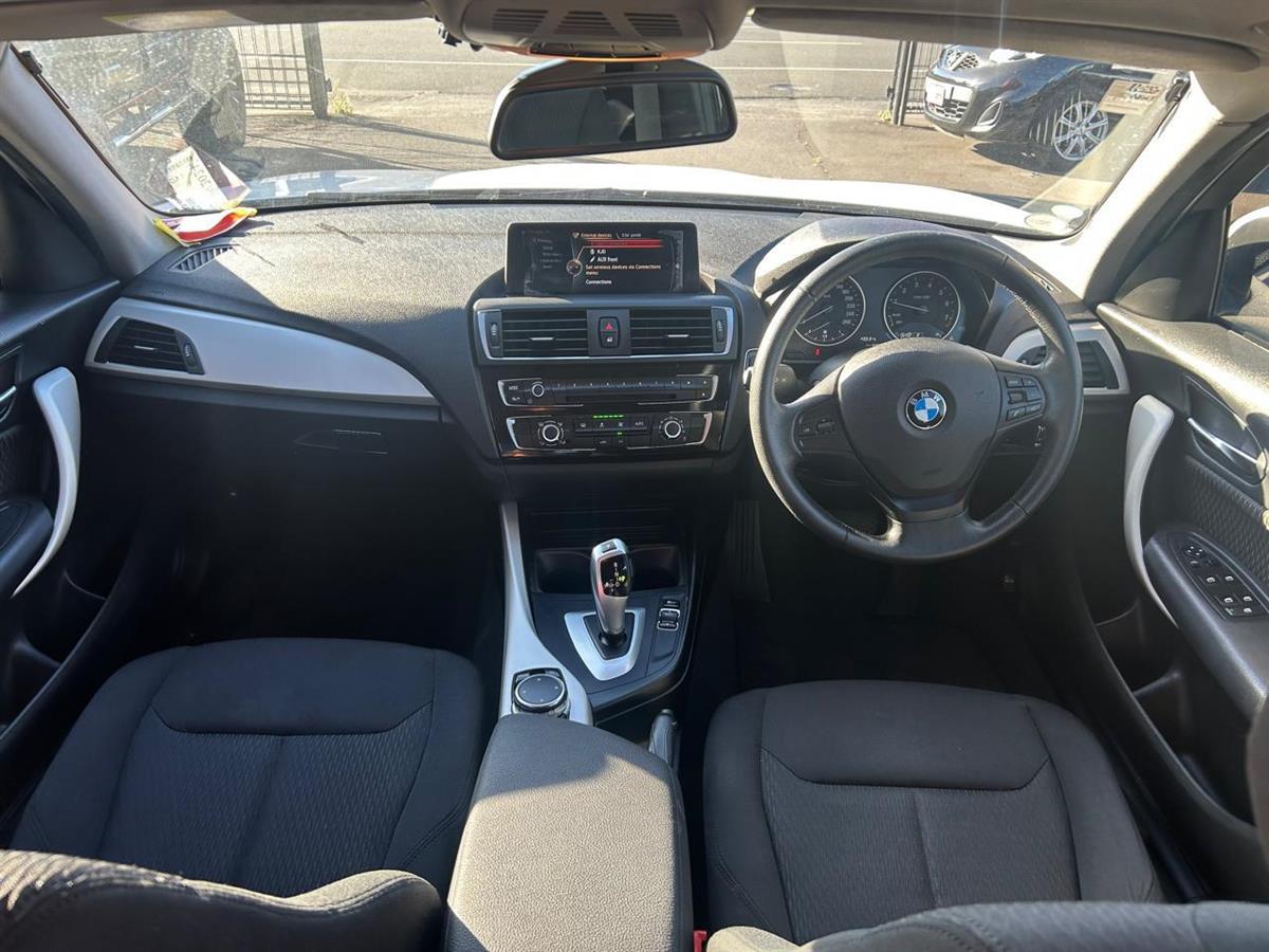 2016 BMW 118i Carousel 15