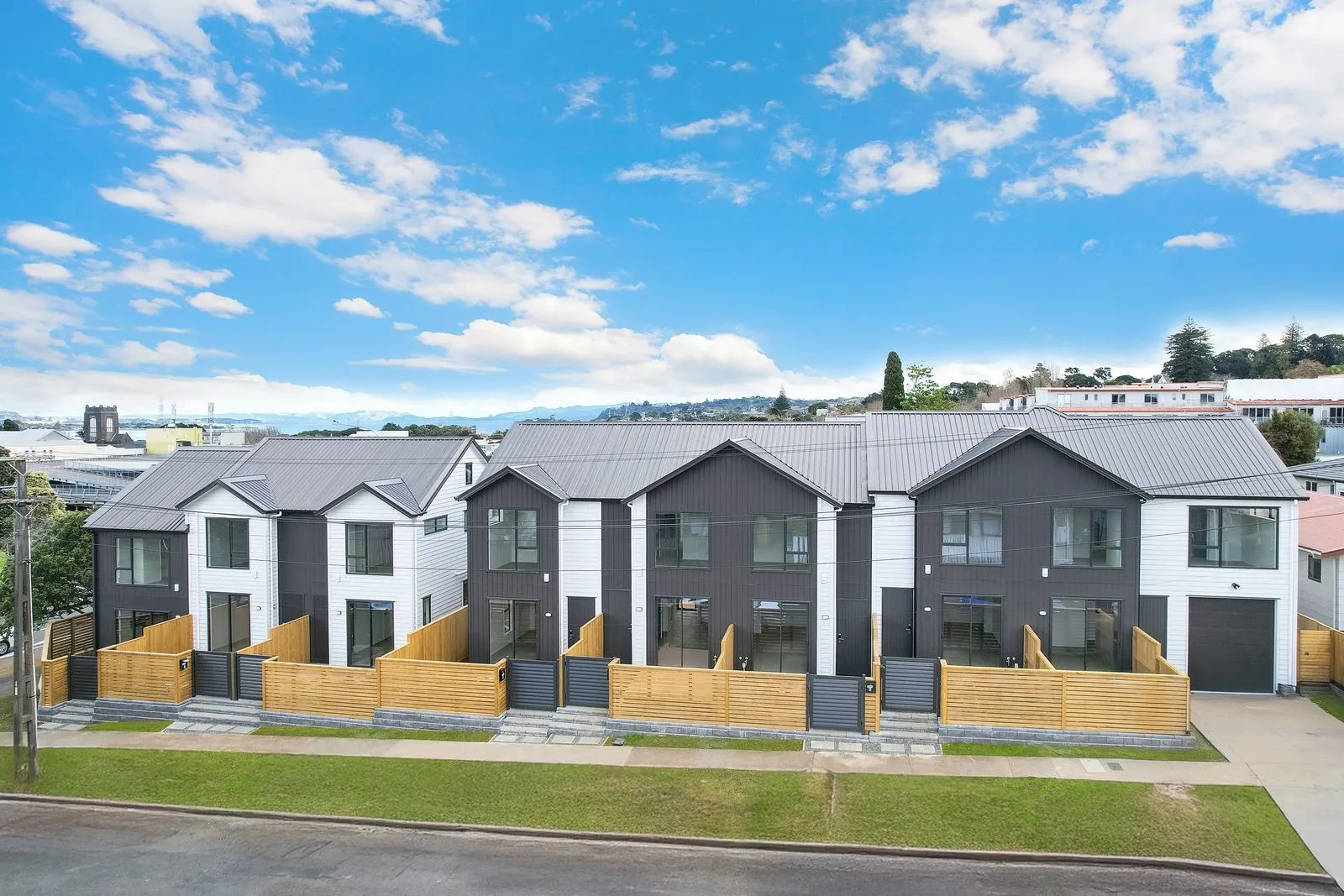 Brand-New 2-Bedroom Townhouse in Onehunga