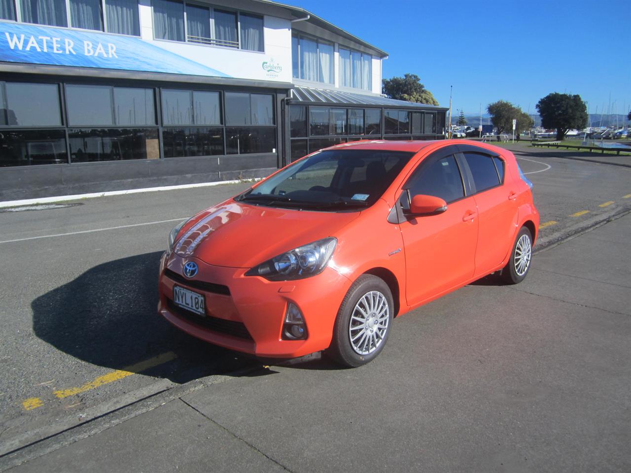 2014 Toyota AQUA Hybrid Low Kms Carousel 7