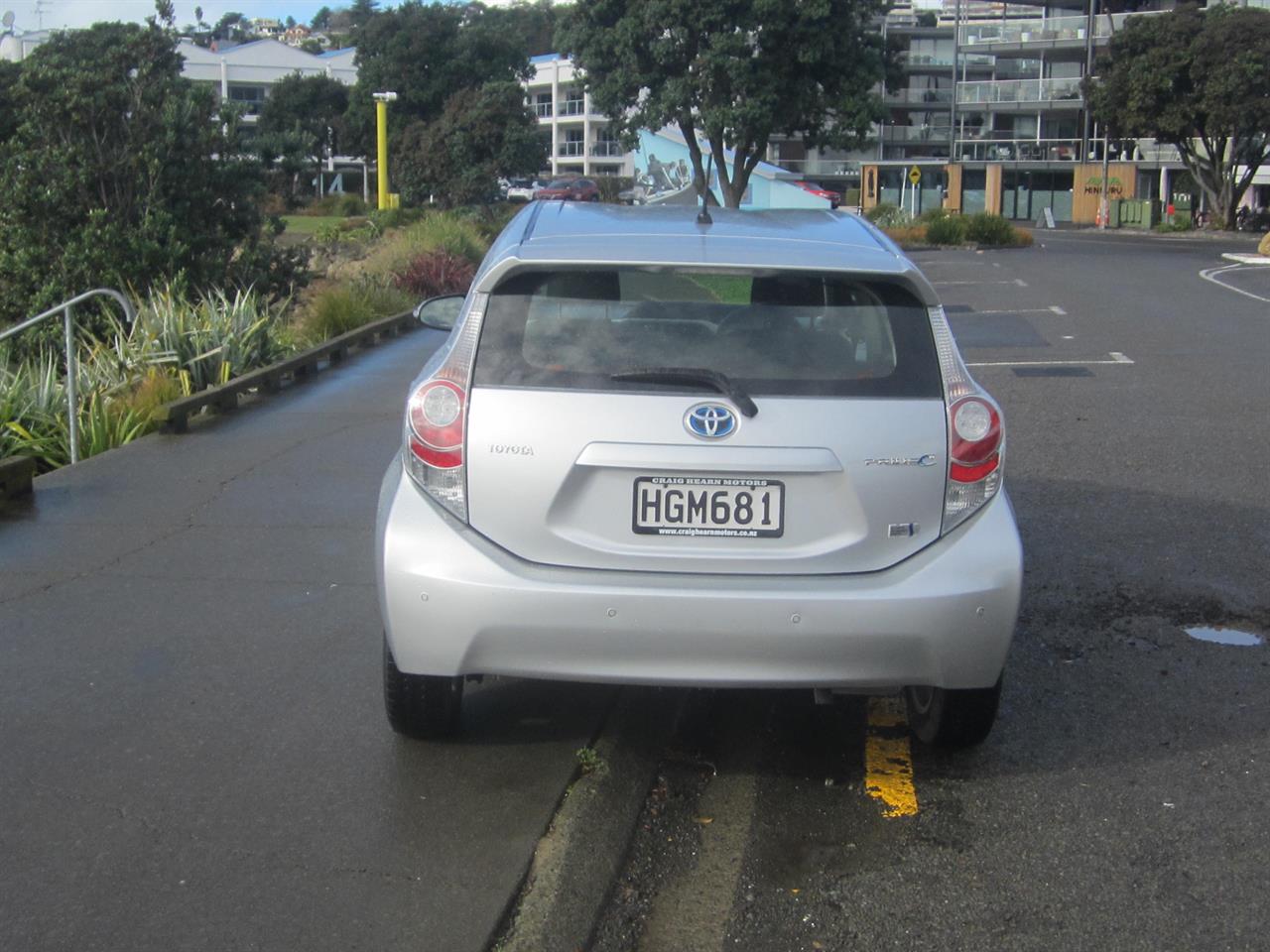 2014 Toyota Prius C Hybrid NZ new Carousel 10