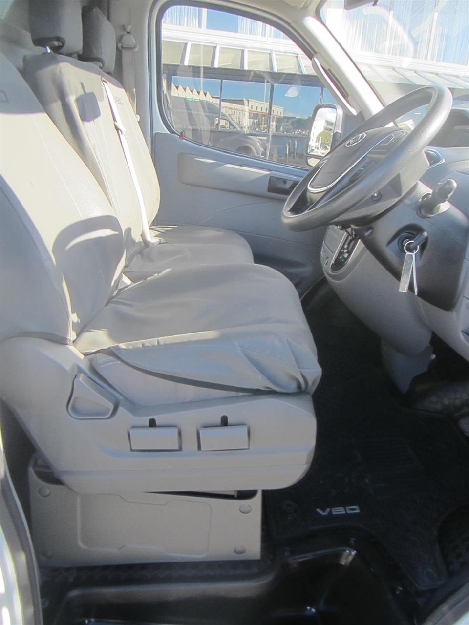 2023 LDV V80 Biggest LWB Hi Top Carousel 7
