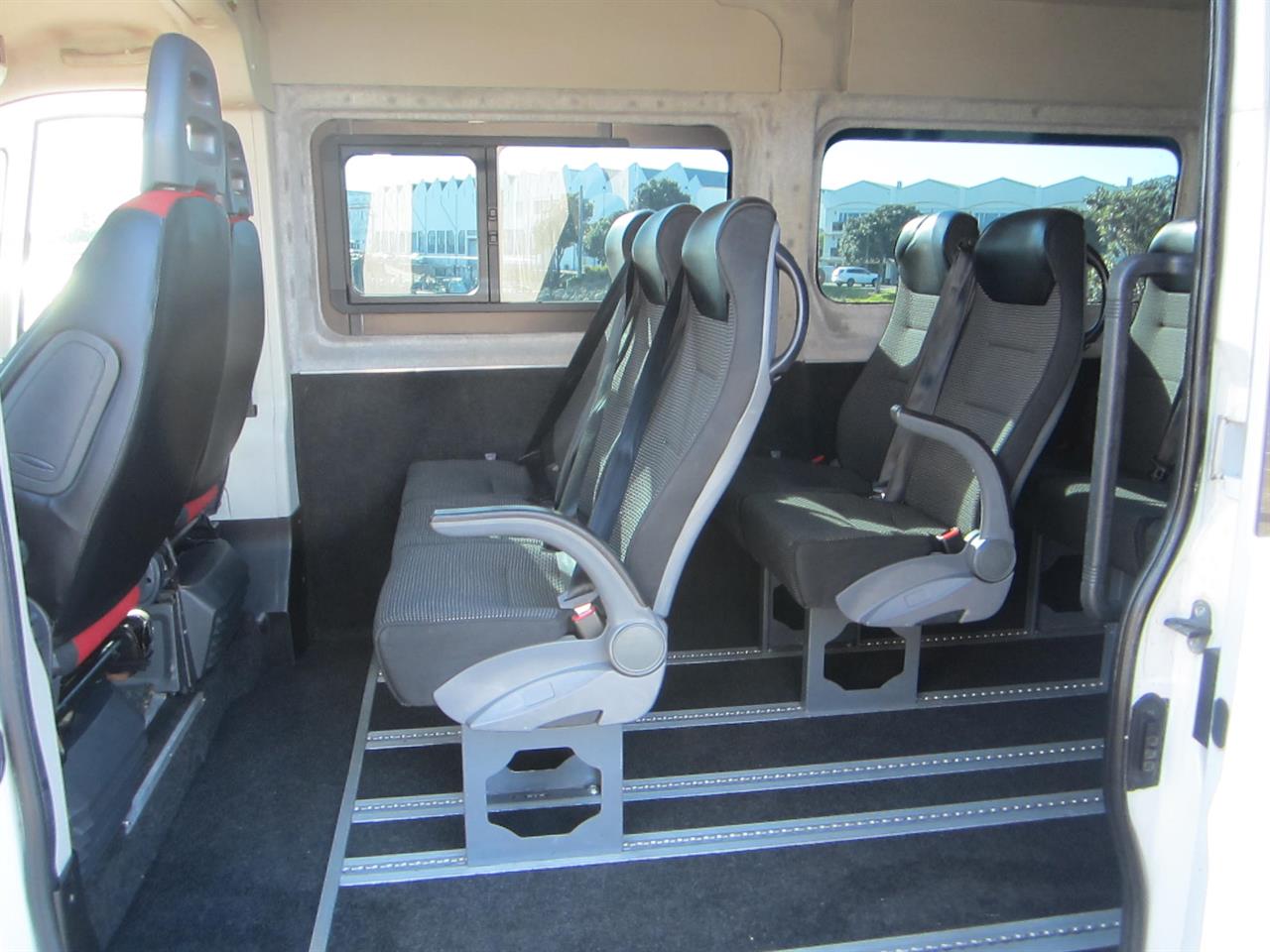 2015 Fiat Ducato 12 Seater Diesel Auto Carousel 2
