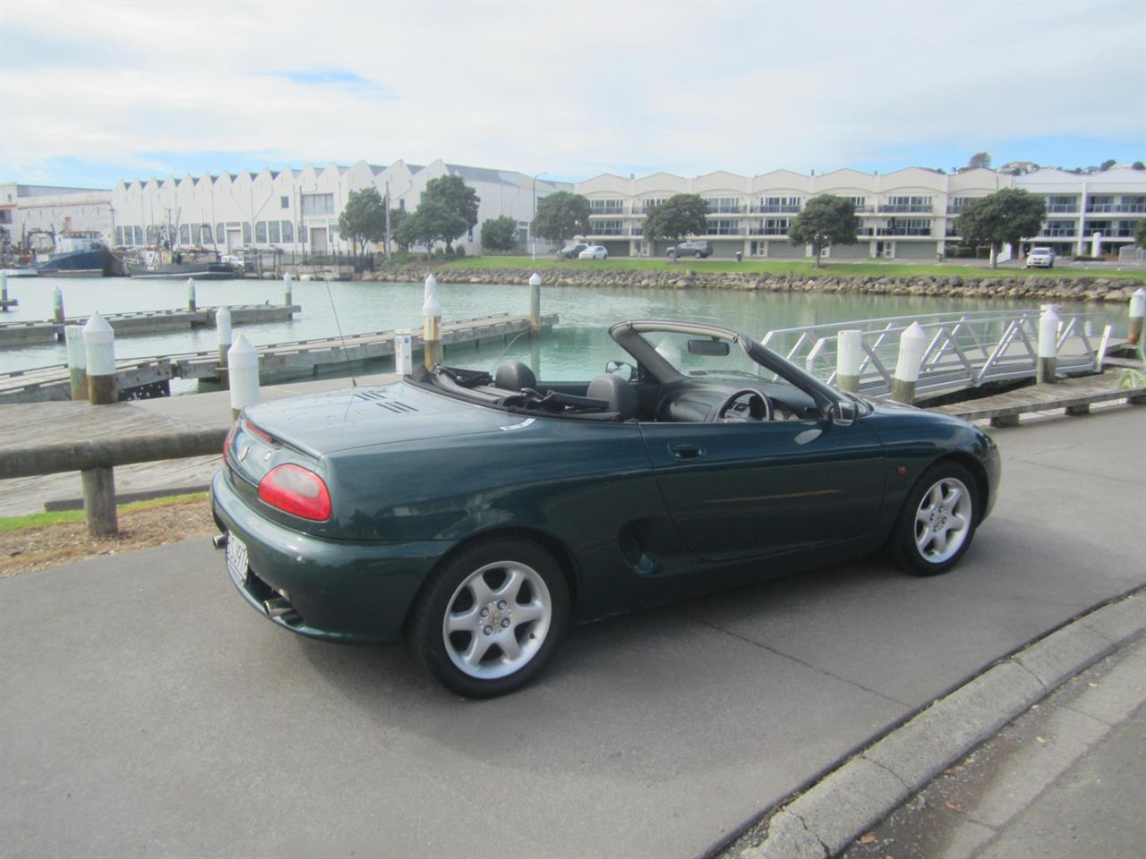 1997 Rover MGF 1800 5 speed manual Carousel 5