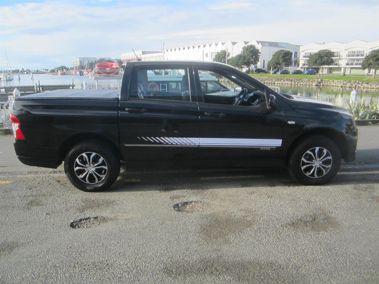 2016 Ssangyong Actyon 2.3 Petrol 5 Speed Maual Carousel 10