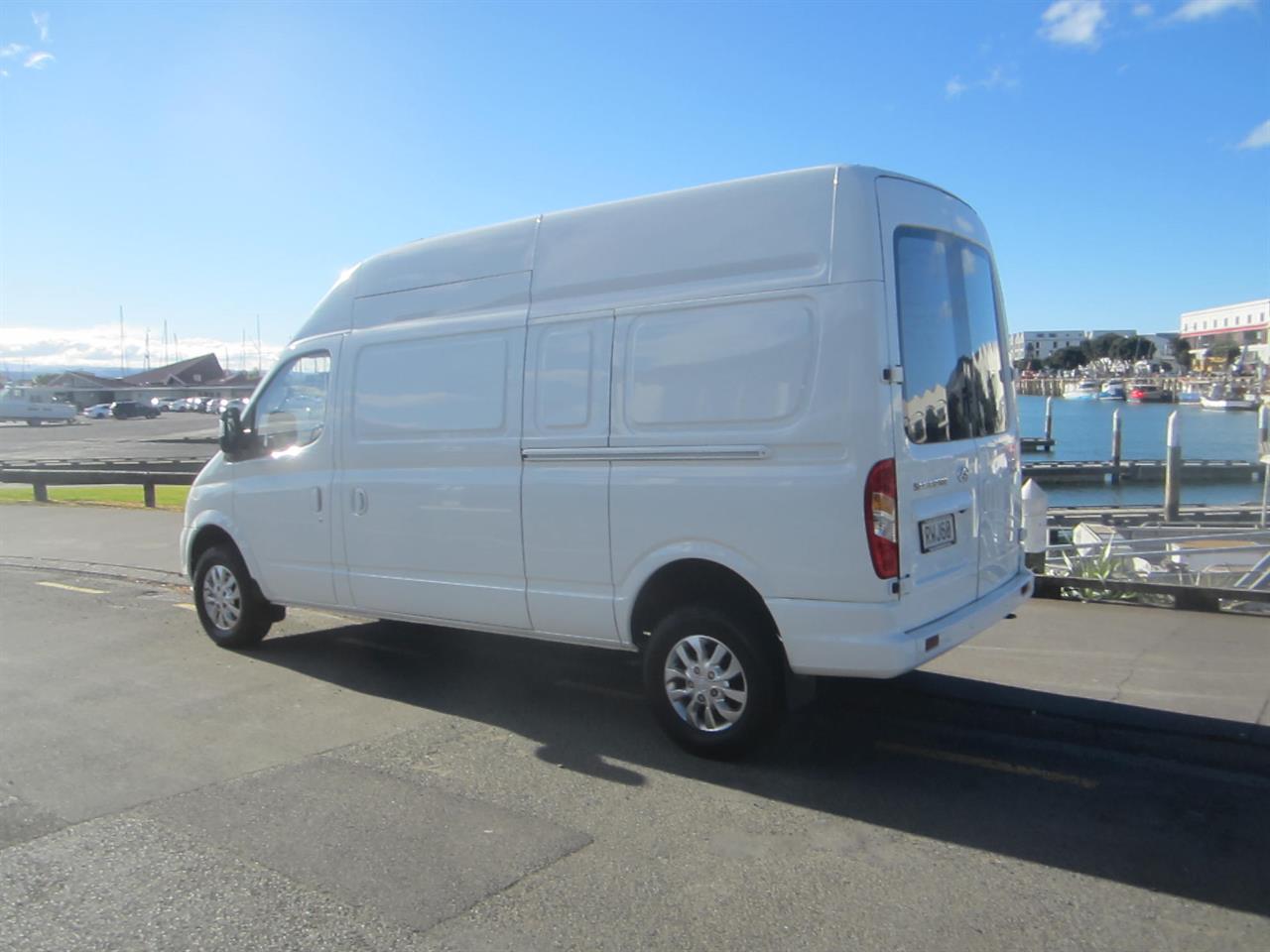 2023 LDV V80 Biggest LWB Hi Top Carousel 4