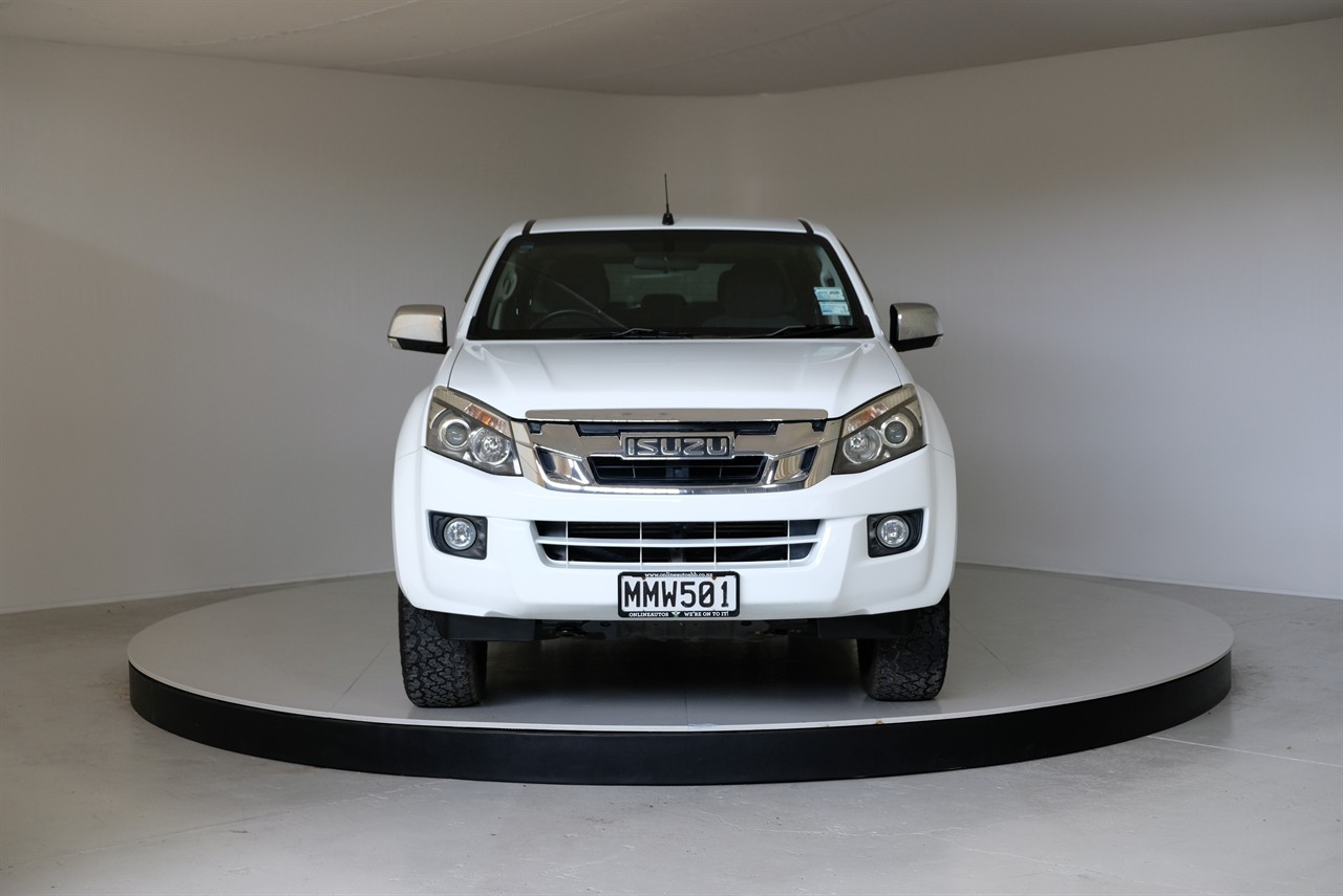 2012 izuzu D-Max LS Carousel 1