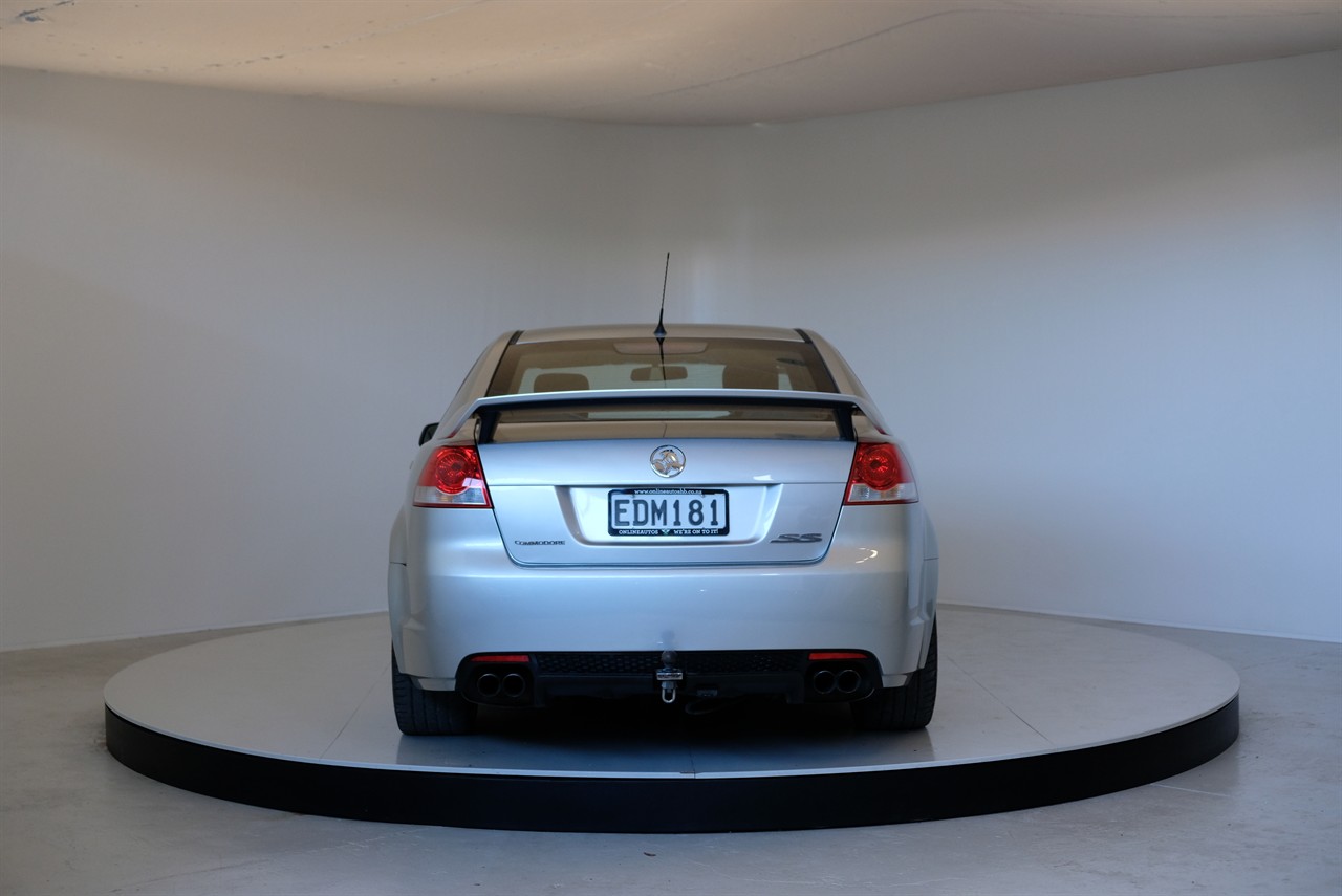 2007 Holden Commodore SS SEDAN AUTO Carousel 12