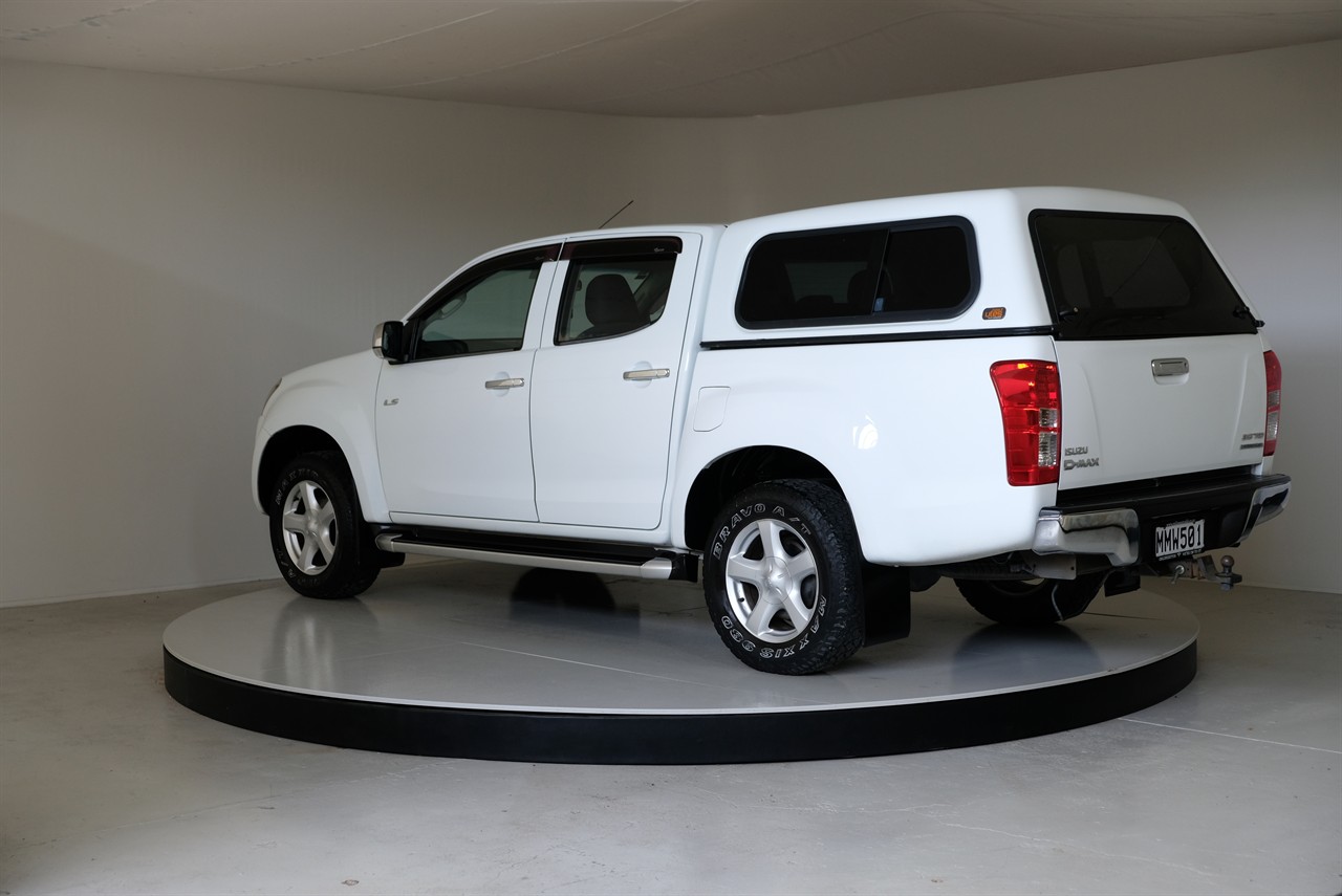 2012 izuzu D-Max LS Carousel 5