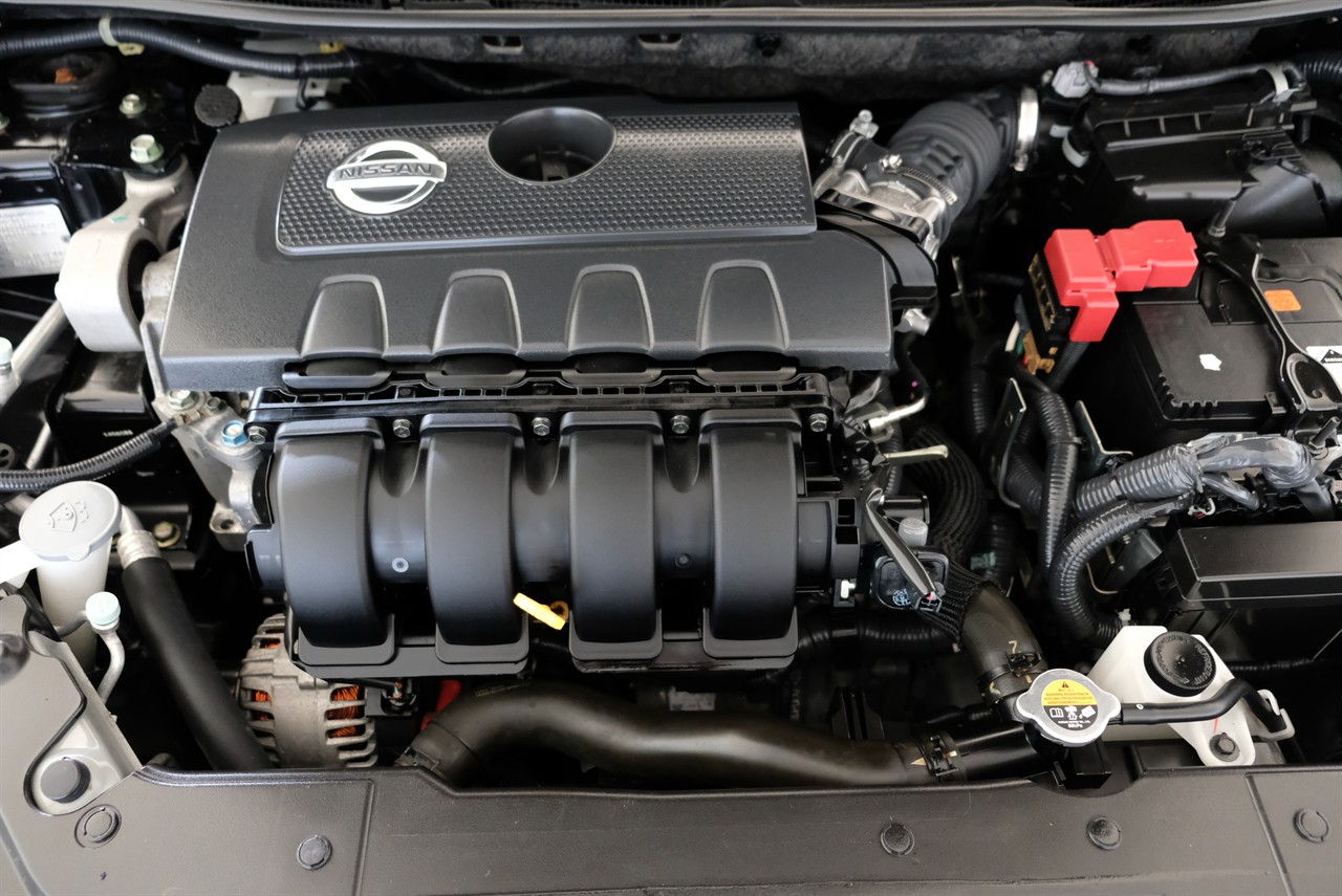 2015 Nissan Pulsar ST Carousel 2