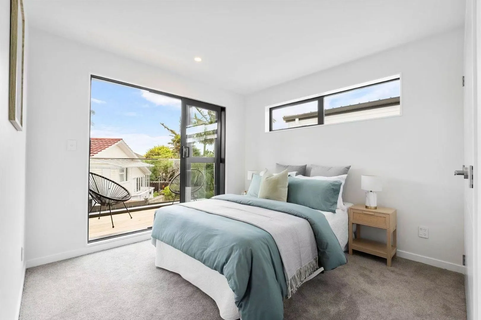 16B Madison place, Forrest Hill, North Shore City, Auckland Carousel 1