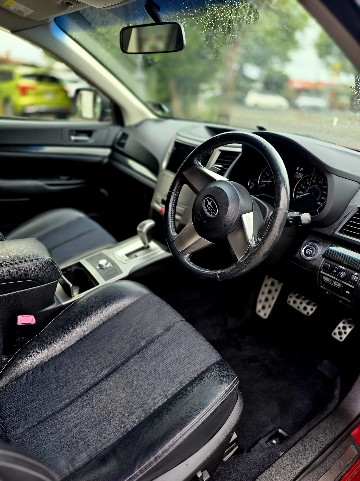 2010 Subaru Legacy  Carousel 2