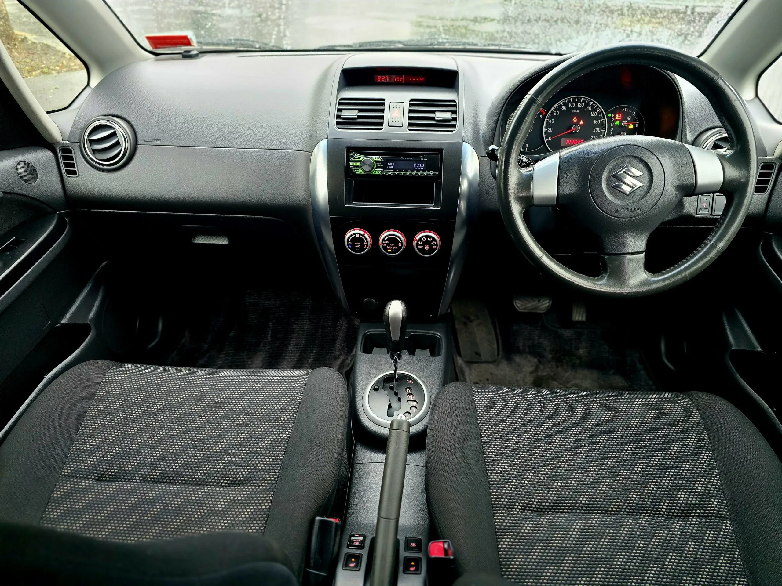 2006 Suzuki SX4 Carousel 6