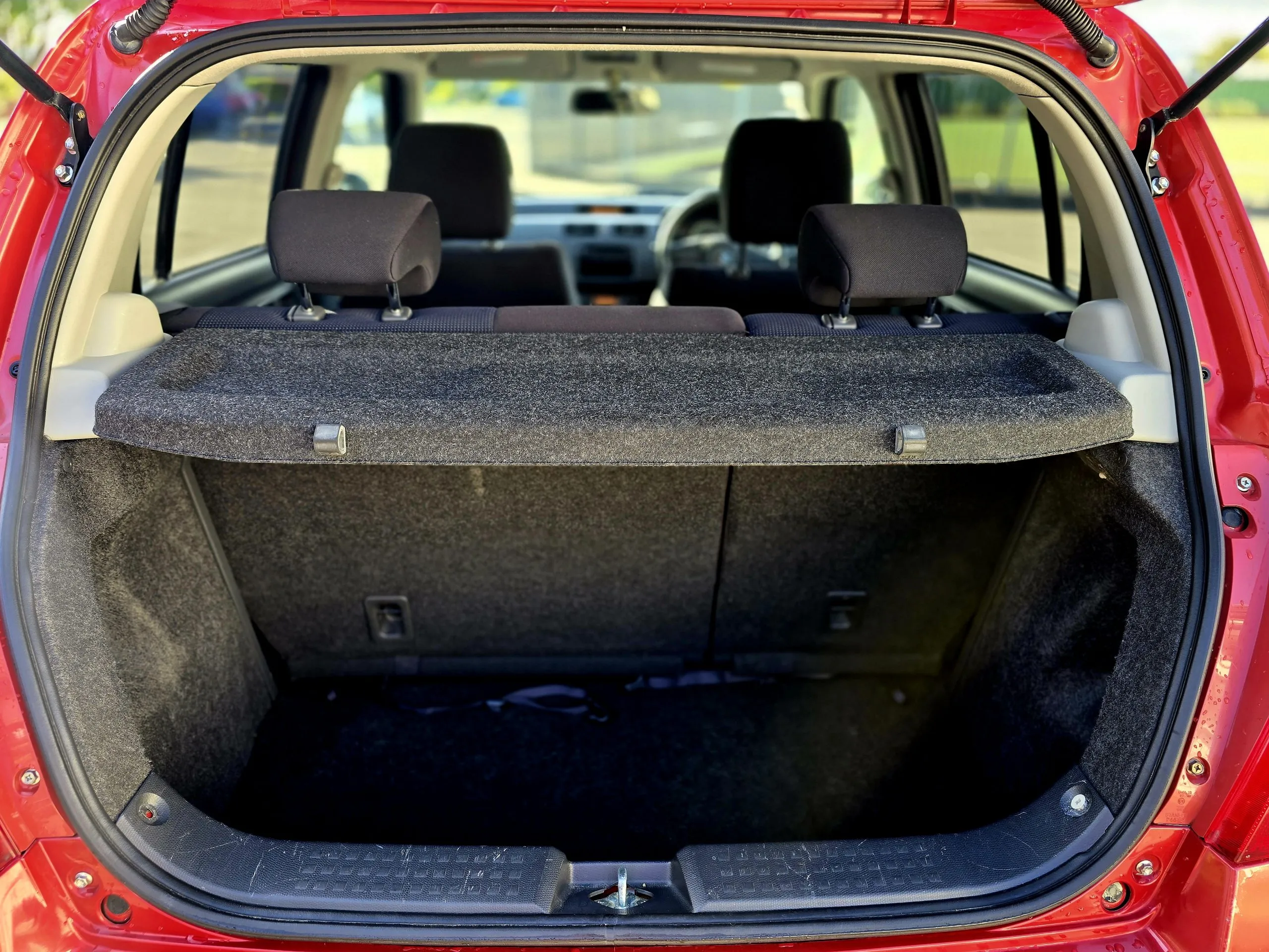 2006 Suzuki Swift – 102,000km’s Carousel 10