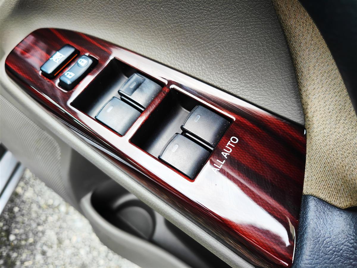 2010 Toyota Mark-X Reliable V6 Sedan – Comfort, Style & Performance Carousel 5