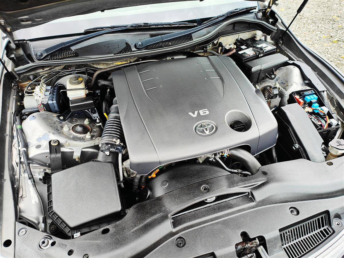 2010 Toyota Mark-X Reliable V6 Sedan – Comfort, Style & Performance Carousel 17