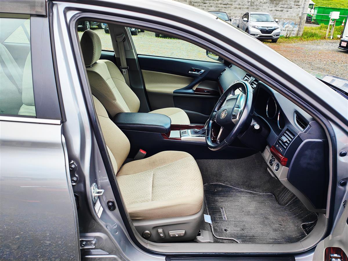 2010 Toyota Mark-X Reliable V6 Sedan – Comfort, Style & Performance Carousel 4
