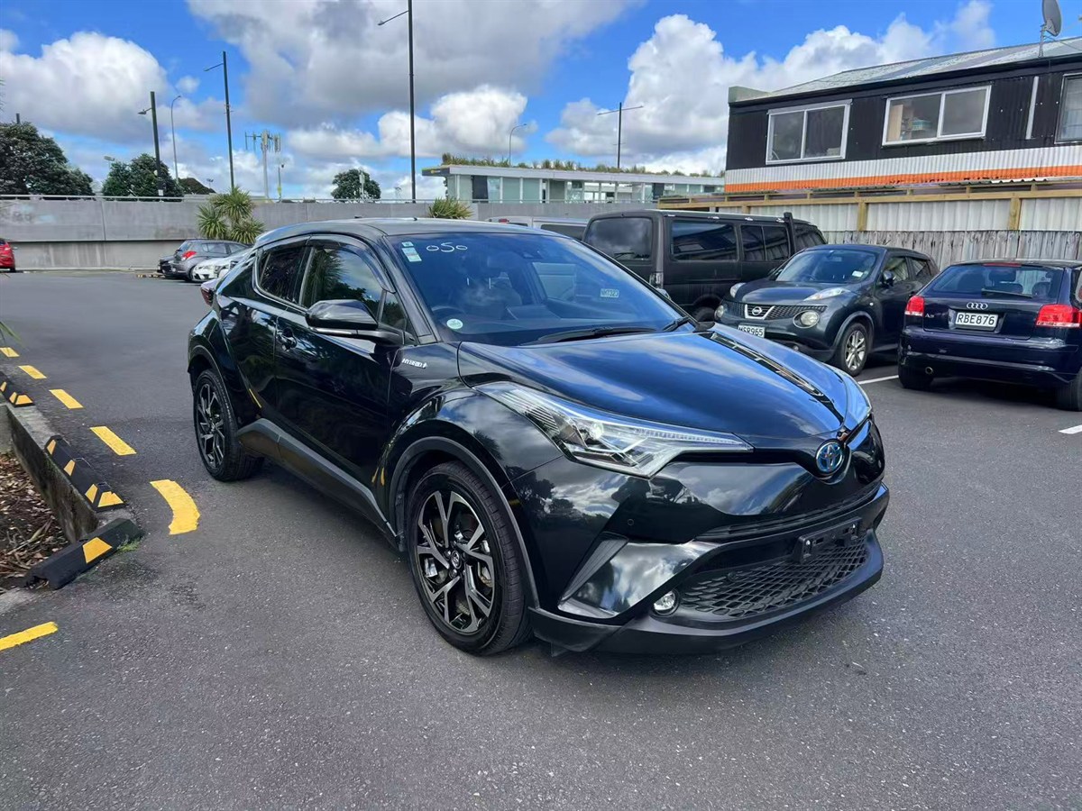 second hand 2019 Toyota C-HR Hybrid for sale NZ Collage 2