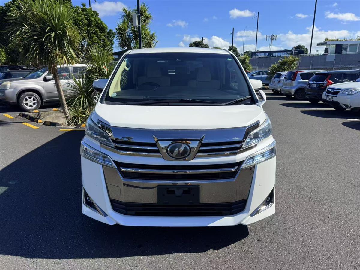2018 Toyota Vellfire Carousel 1